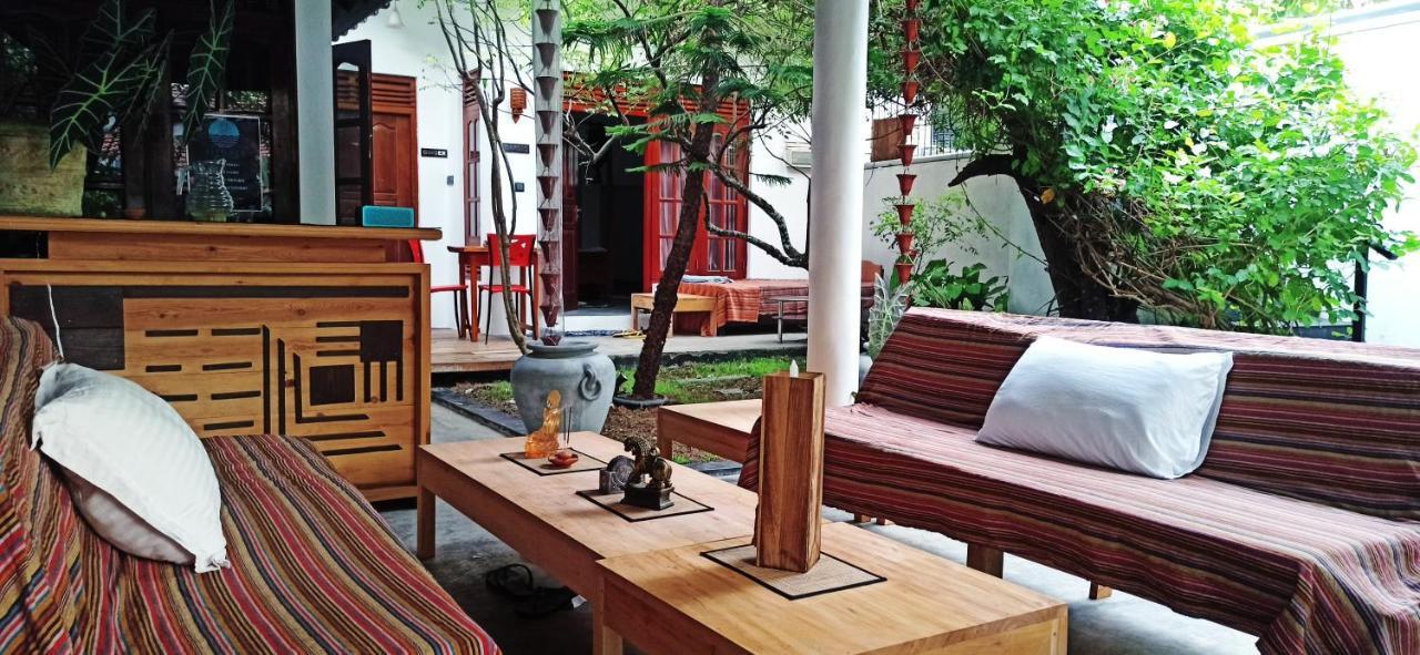 Rituale Guest House - Surf & Yoga Mirissa Exterior photo