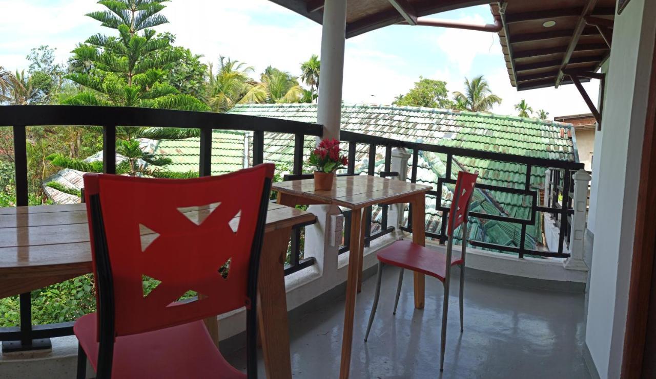 Rituale Guest House - Surf & Yoga Mirissa Exterior photo